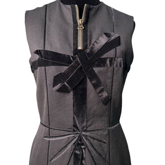 Lanvin Vintage Wool Cocktail Dress (EU 40/US 8) - Picture 3 of 12